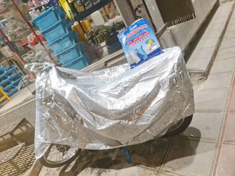 چادر محافظ موتور سیکلت برند چینی مناسب برای تمام مدل های موتور سیکلت و دوچرخه